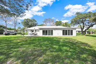 820 E Cypress Ln, Pompano Beach, FL 33069 - Photo 43