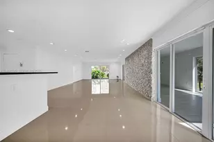 820 E Cypress Ln, Pompano Beach, FL 33069 - Photo 13