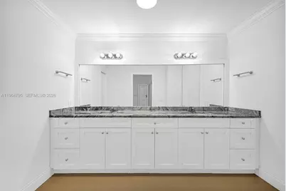 820 E Cypress Ln #V-38, Pompano Beach, FL 33069 - Photo 23