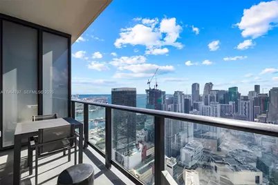 159 NE 6th St #4910, Miami, FL 33132 - Photo 3