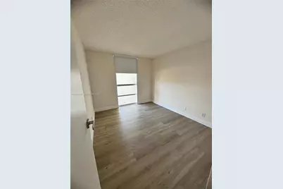 2000 Atlantic Shores Blvd #209, Hallandale Beach, FL 33009 - Photo 17