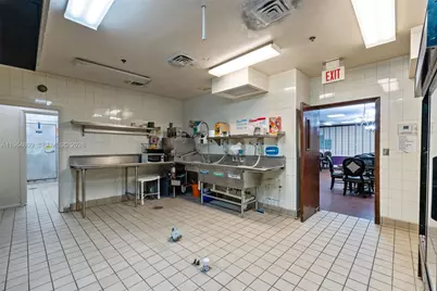 151 SW 1st St, Dania Beach, FL 33004 - Photo 15