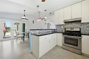 7121 Wilson St, Hollywood, FL 33024 - Photo 11