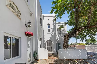 1680 NW 22nd Ct, Miami, FL 33125 - Photo 7