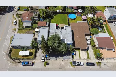 1680 NW 22nd Ct, Miami, FL 33125 - Photo 57