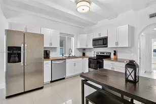 1680 NW 22nd Ct, Miami, FL 33125 - Photo 17