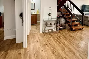 9717 N New River Canal Rd, Plantation, FL 33324 - Photo 11