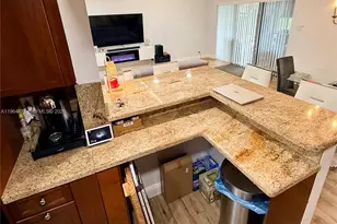 9717 N New River Canal Rd, Plantation, FL 33324 - Photo 37