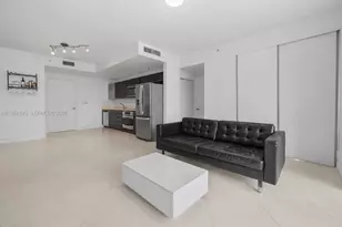 90 SW 3rd St, Miami, FL 33130 - Photo 5