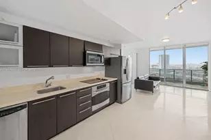 90 SW 3rd St, Miami, FL 33130 - Photo 1