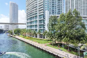 90 SW 3rd St, Miami, FL 33130 - Photo 31