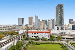 90 SW 3rd St, Miami, FL 33130 - Photo 13