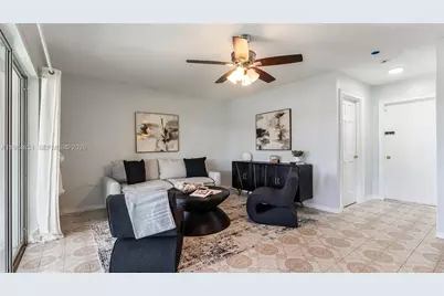 12134 NW 35th St, Sunrise, FL 33323 - Photo 11