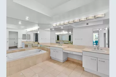 21150 Point Pl #2601, Aventura, FL 33180 - Photo 13