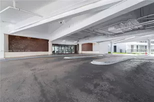 3731 N Country Club Dr, Aventura, FL 33180 - Photo 29