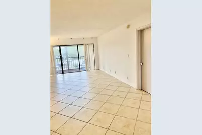 240 Lakeview Dr #306, Weston, FL 33326 - Photo 9