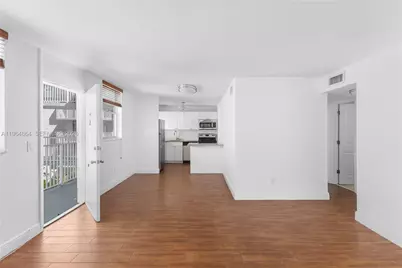 1801 S Treasure Dr #426, North Bay Village, FL 33141 - Photo 3