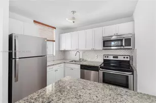 1801 S Treasure Dr, North Bay Village, FL 33141 - Photo 9
