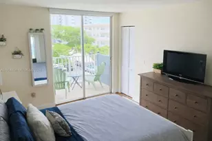 1801 S Treasure Dr, North Bay Village, FL 33141 - Photo 7