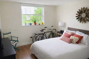 1801 S Treasure Dr, North Bay Village, FL 33141 - Photo 9