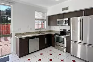 8715 SW 152nd Ave, Miami, FL 33193 - Photo 7