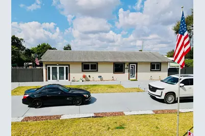 32240 SW 199th Ave, Homestead, FL 33030 - Photo 1