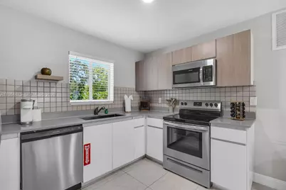 507 NW 8th Ave  #2, Fort Lauderdale, FL 33311 - Photo 11