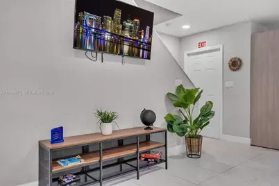 507 NW 8th Ave  #2, Fort Lauderdale, FL 33311 - Photo 7