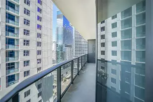 55 SW 9th St, Miami, FL 33130 - Photo 27