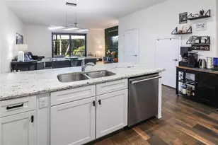 4204 N Dixie Hwy, Oakland Park, FL 33334 - Photo 11