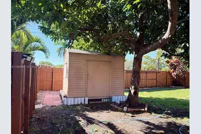 295 SW 9th St, Dania Beach, FL 33004 - Photo 39