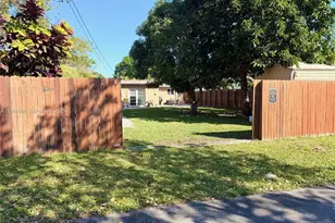 295 SW 9th St, Dania Beach, FL 33004 - Photo 41