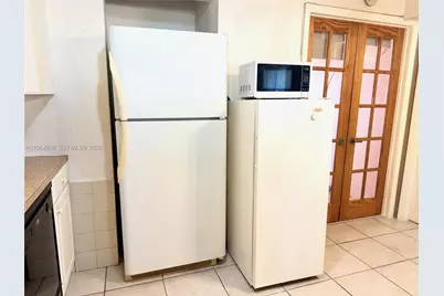 295 SW 9th St, Dania Beach, FL 33004 - Photo 17