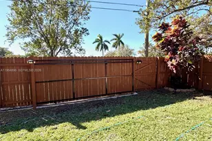 295 SW 9th St, Dania Beach, FL 33004 - Photo 41