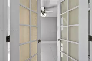 20379 W Country Club Dr, Aventura, FL 33180 - Photo 13