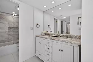 20379 W Country Club Dr, Aventura, FL 33180 - Photo 23