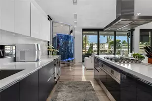 528 Lakeview Ct, Miami Beach, FL 33140 - Photo 41