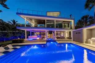 528 Lakeview Ct, Miami Beach, FL 33140 - Photo 3