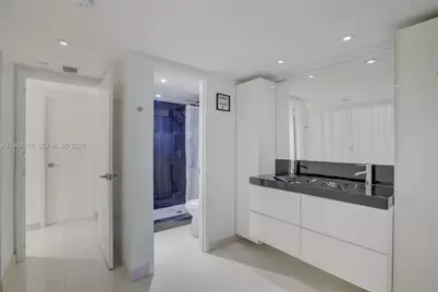 3375 N Country Club Dr #103, Aventura, FL 33180 - Photo 23