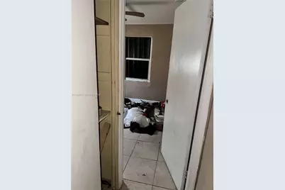 1220 NW 70th St, Miami, FL 33147 - Photo 15