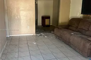 1220 NW 70th St, Miami, FL 33147 - Photo 21