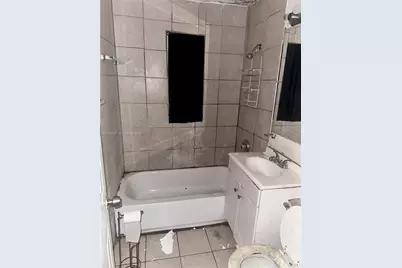 1220 NW 70th St, Miami, FL 33147 - Photo 17