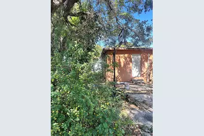 1220 NW 70th St, Miami, FL 33147 - Photo 9