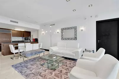 465 Brickell Ave #1905, Miami, FL 33131 - Photo 13