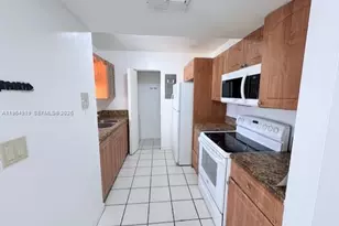 666 NW 114th Ave, Sweetwater, FL 33172 - Photo 3