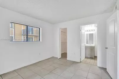 351 Palm Way #108, Pembroke Pines, FL 33025 - Photo 27