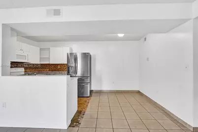 351 Palm Way #108, Pembroke Pines, FL 33025 - Photo 15