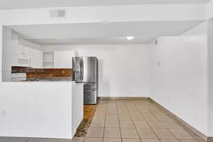 351 Palm Way, Pembroke Pines, FL 33025 - Photo 15