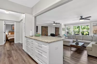 409 NW 28th Ct, Wilton Manors, FL 33311 - Photo 11