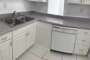 16740 NE 9th Ave, North Miami Beach, FL 33162 - Photo 9